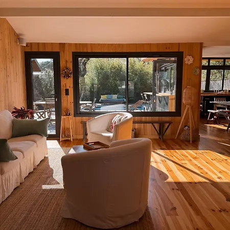 Celine With Private Pool For 6 People In *