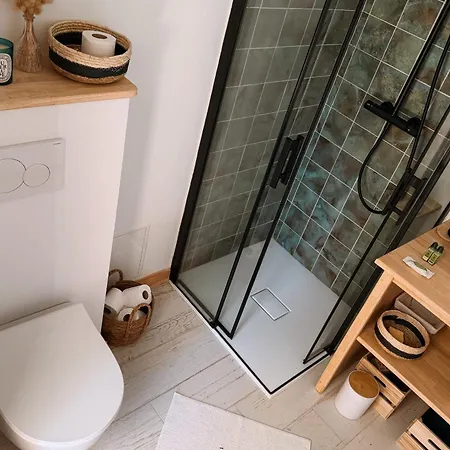 Celine With Private Pool For 6 People In Andernos-les-Bains